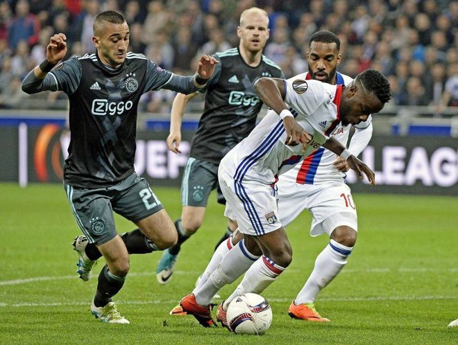 的风格闻名 的风格闻名